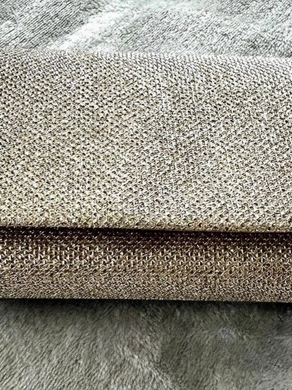 Browns Metallic Clutch in Gold in excellent condition